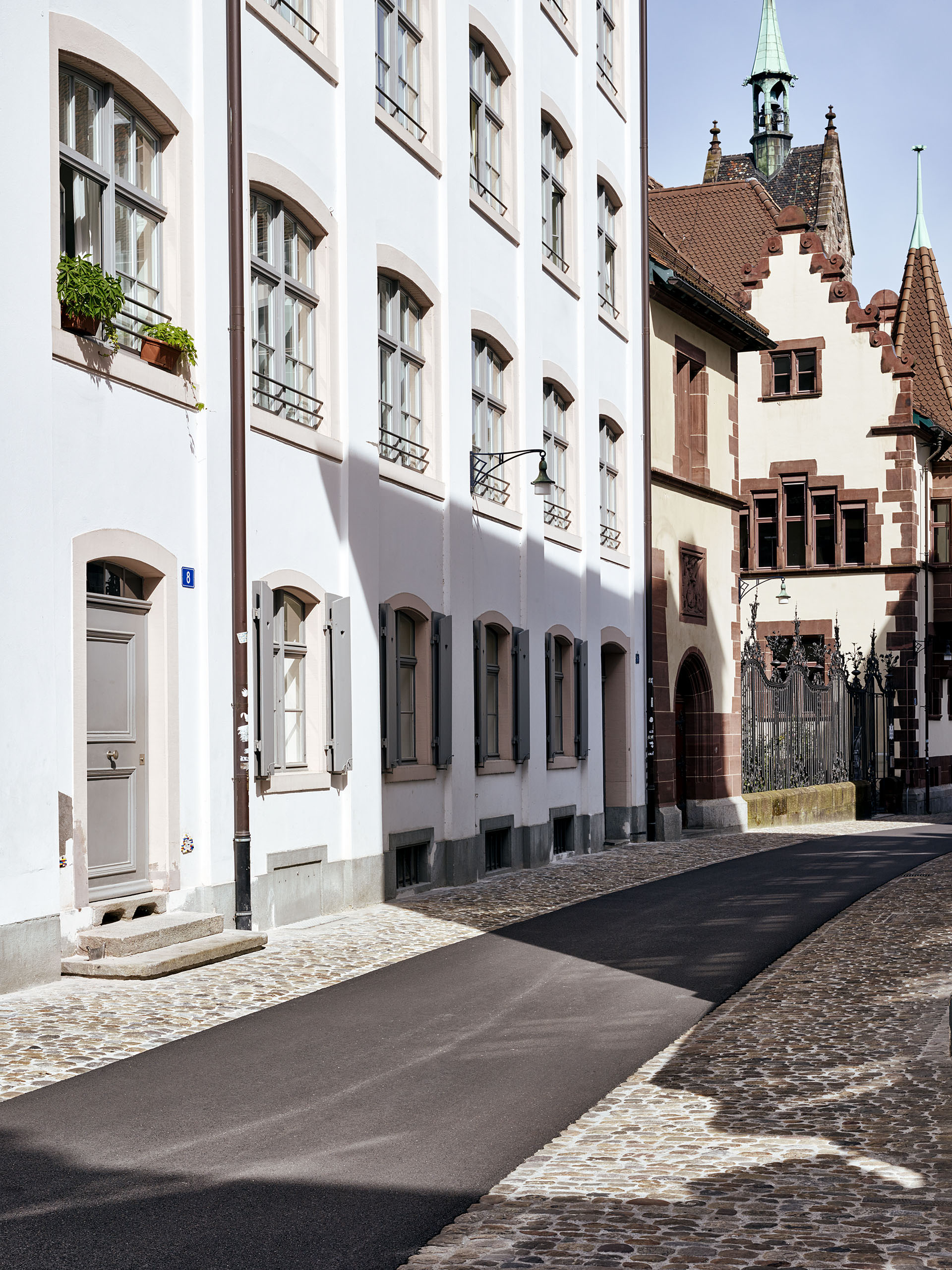 E12411 Alpa 050523 j2560